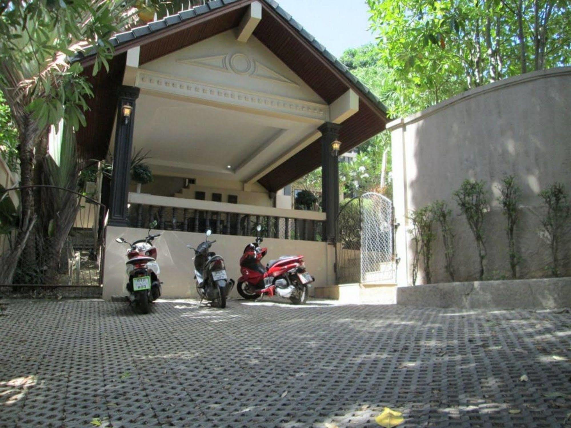 N.b. Villas 4*